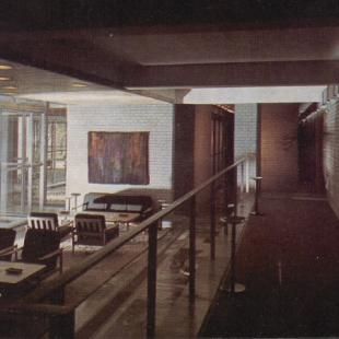 Widok hallu; fot. Z. Siemaszko, Architektura 1968 nr 9