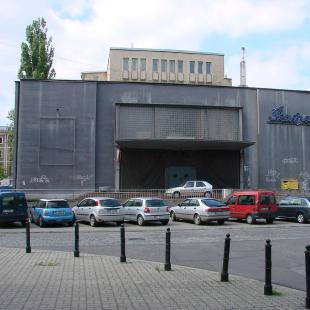 Kino Skarpa w 2007 r.; fot.: Łeba, http://pl.wikipedia.org/wiki/Kino_Skarpa_w_Warszawie#mediaviewer/File:Kopernika02.jpg