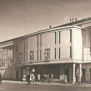 Kino PRAHA w Warszawie; fot.: http://fotopolska.eu/272087,foto.html?o=b65568