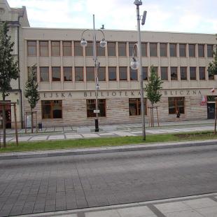 Biblioteka Publiczna w Częstochowie; fot.: Darekm135, https://pl.wikipedia.org/wiki/