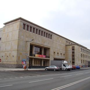 Pałac Młodzieży w Katowicach; fot.: Polar123, https://pl.wikipedia.org/wiki/